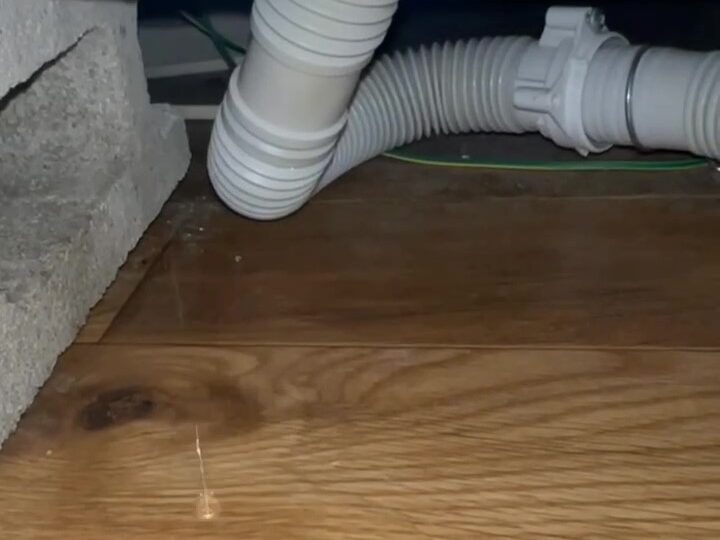 洗濯機水漏れ