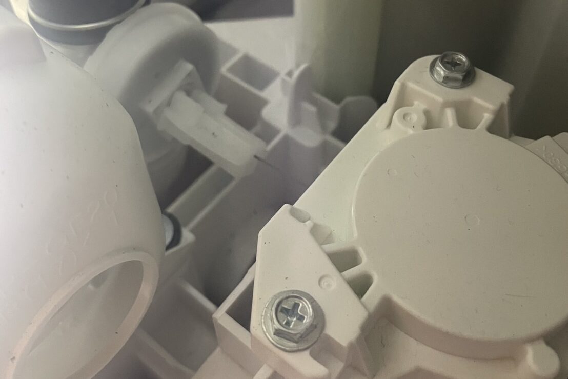 洗濯機の排水口掃除はこれで完璧！悪臭・詰まりを自分で解消する方法｜家電の達人洗濯機・エアコンのことなら「家電の達人」