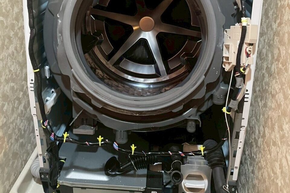 ドラム式洗濯機分解