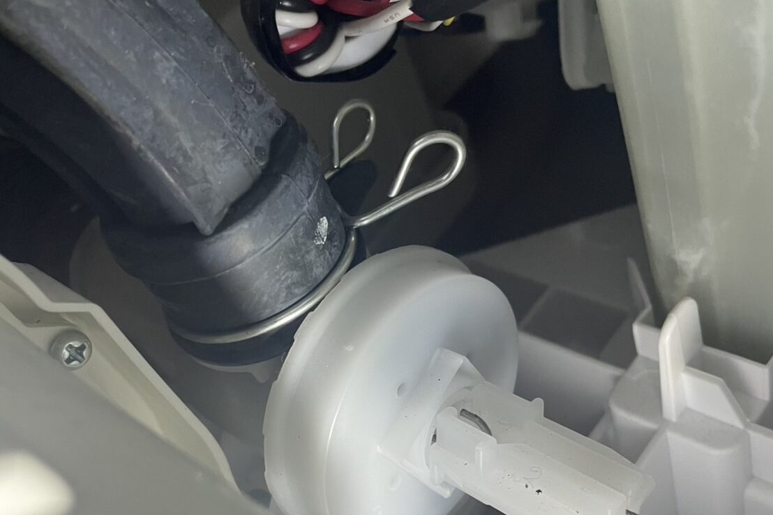 シャープ洗濯機　内部排水ホース