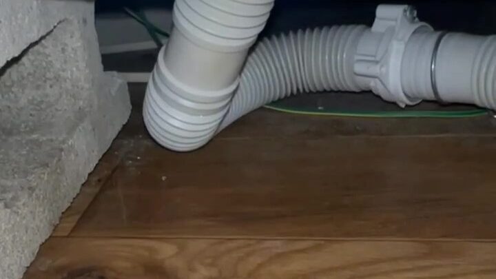 洗濯機水漏れ